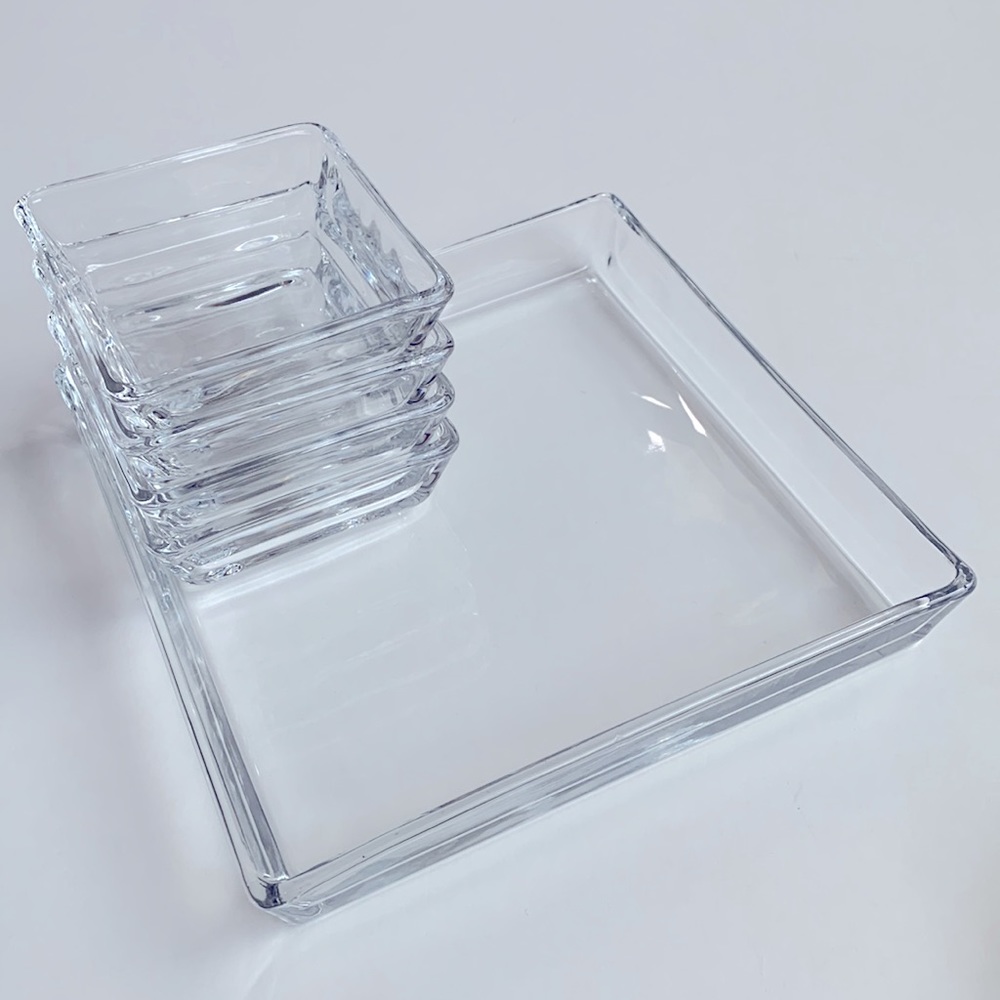 CRATE & BARREL Serve-ware Glass Platter Set of 5 for Entertaining - Picture 5 of 11